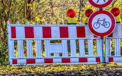 Bahndammradweg nach Schieder wegen nicht standsicherer Bäume gesperrt