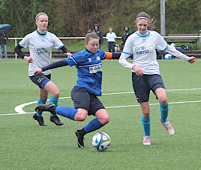 FC Donop-Voßheide Frauenfußball: Traumtor zum Last-Minute- Ausgleich