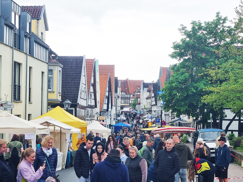 Blomberger Frühlingsmarkt lockte zahlreiche Besucher an