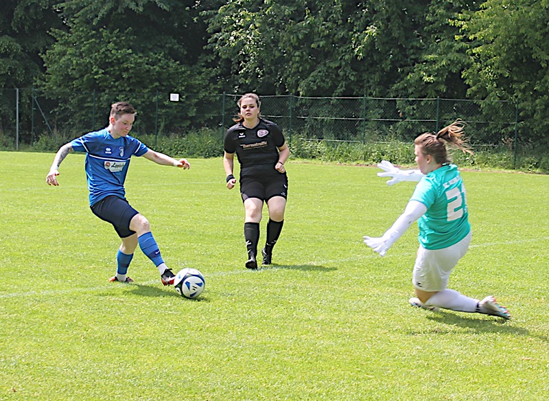 Frauenfußball: Geht doch!  FC Donop-Voßheide  –  SC Peckeloh    4:1  (3:0)