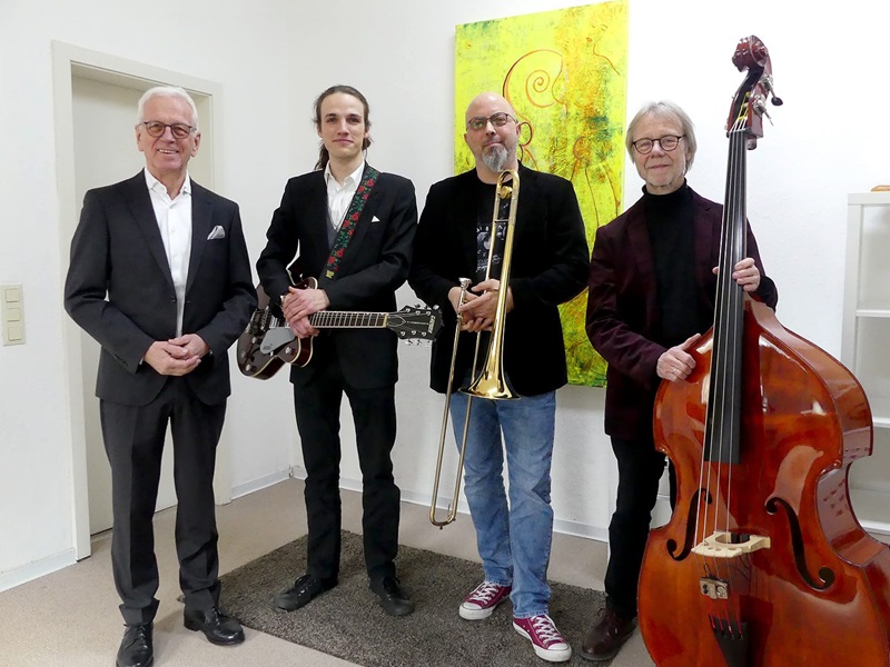 „Blauer Stuhl“ – Lyric meets Jazz im Martiniturm