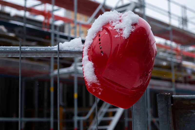 2.980 Bauarbeiter im Kreis Lippe müssen ihren Job nicht an den „Winter-Nagel“ hängen