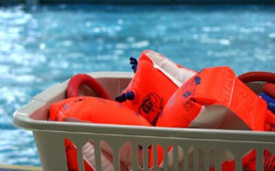 Schwimmlernhilfen für Kinder – Vier sind unsicher oder enthalten zu viele Schadstoffe