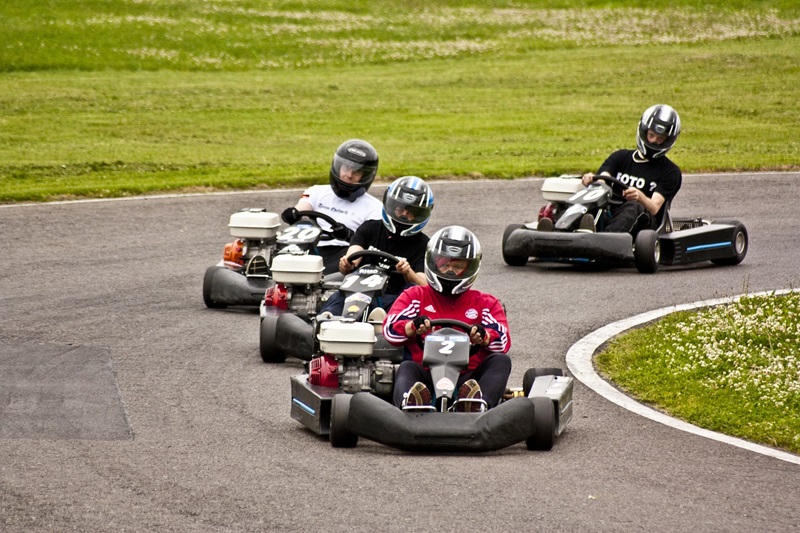 Fahrt zur Kartbahn nach Büren mit dem Jugendteam des TV Blomberg