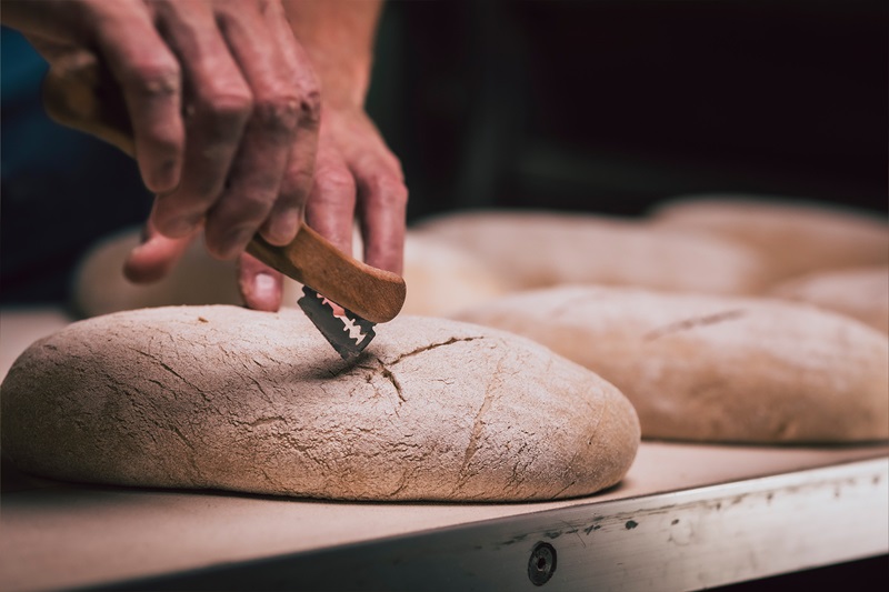 In Bäckereien im Kreis Lippe gibt es ein „ofenfrisches Lohn-Plus“