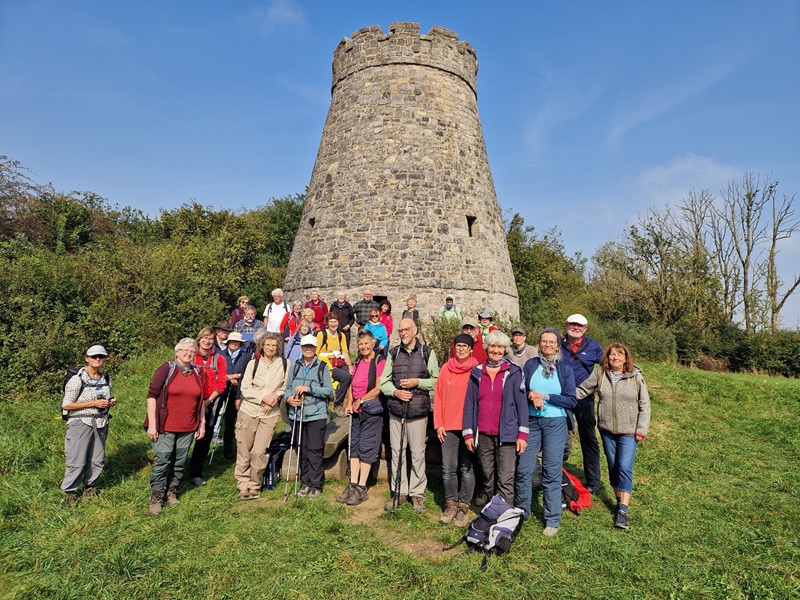 Nordlippische Wanderwoche 2024 ausgebucht – Wandergeisterte erkunden den lippischen Norden