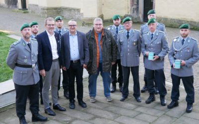 Auftakt zu der diesjährigen Straßensammlung im Lemgoer Rathaus