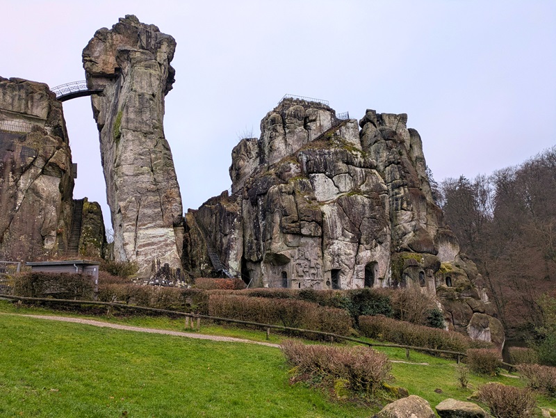 Mit allen Sinnen die Natur an den Externsteinen erleben