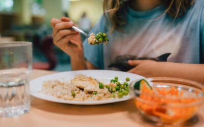 Von 1 bis 18: Chance auf warmes Essen zum Null-Tarif für alle 66.400 Kinder und Jugendlichen im Kreis Lippe