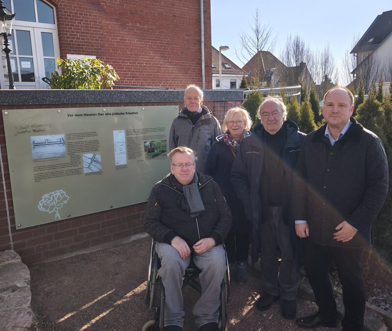 Gedenktafel erinnert an jüdische Geschichte in Blomberg