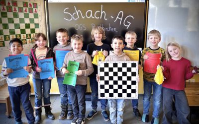 Spende vom Förderverein der Grundschule Reelkirchen für die Schach-AG