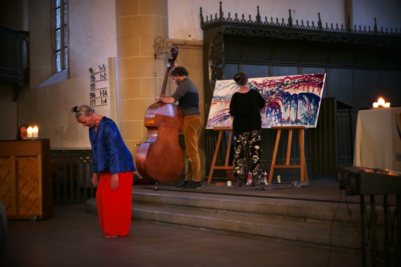 Improvisers Orchestra OWL – Kunst, Tanz und Musik in der Stadtkirche Horn“
