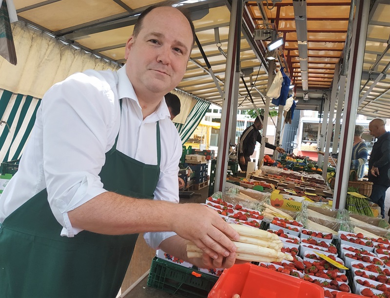 Bürgerfrühstück auf dem Blomberger Wochenmarkt