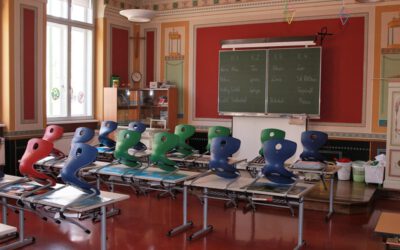 Zahl der Schülerinnen und Schüler je Klasse steigt auf 23,9