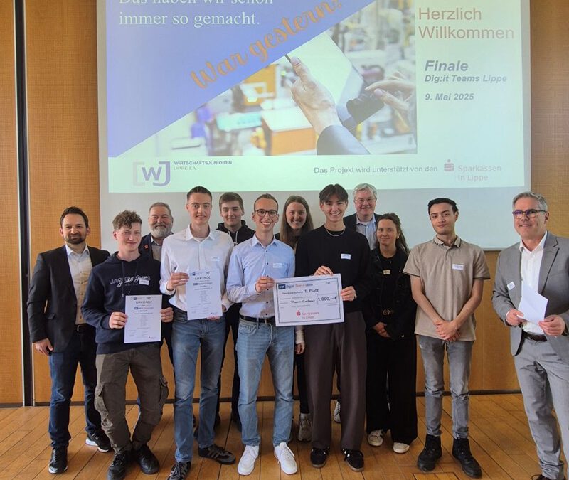 Phoenix Contact siegt beim IHK-Wettbewerb „Dig:it Teams“