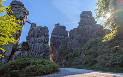 Verhaltensgebote zur Sommersonnenwende an den Externsteinen
