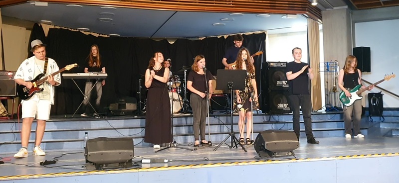 Viel Abwechslung beim Sommerkonzert am Hermann-Vöchting-Gymnasium