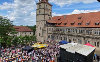 Großes Familienfest im, am und ums Schloss Brake herum