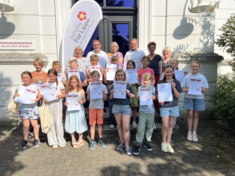 Lippische Lesetalente begeistern beim Vorlesewettbewerb