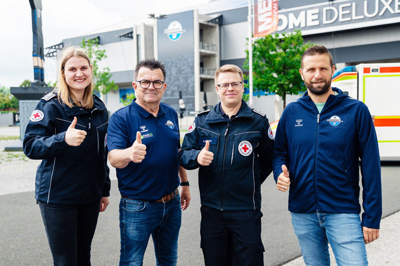 DRK-Ortsverein Schloß Neuhaus bleibt Partner des SCP07