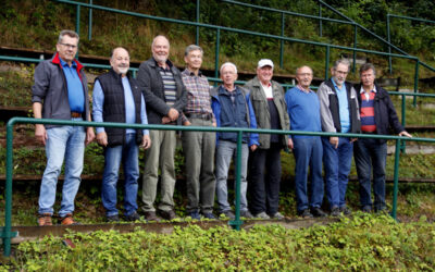 Sportplatz Umzäunung in Großenmarpe wie neu