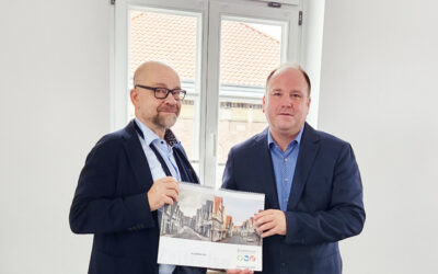 Blomberger Versorgungsbetriebe spenden Erlös aus Heimatkalender an Bürgermeister-Heinrich-Fritzemeier-Stiftung