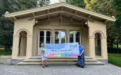 Vielfalt erleben – die VHS lädt zur Schnupperwoche im Schlosspark Schieder-Schwalenberg ein