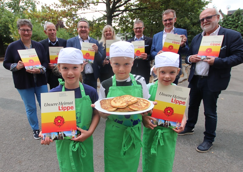 Mit „Hermann Junior“ unterwegs – die sechste Auflage von „Unsere Heimat Lippe“ ist veröffentlicht