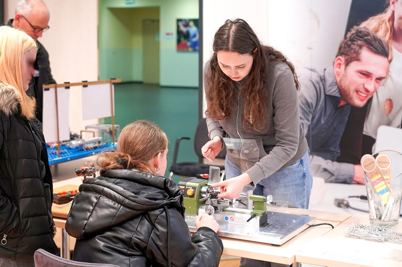 Lippe.MINT-Tag 2025 bietet Informationen zu MINT-Berufen und MINT-Studiengängen