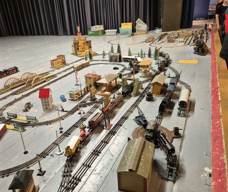 90. Modellbahn-Basar in Lage