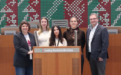 Jugendliche übernehmen Platz von lippischen Landtagsabgeordneten