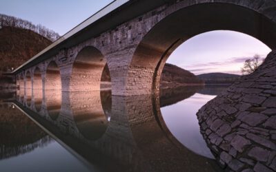 Sperrungen maroder Brücken: Schäden, Umwege und Staustunden in Millionenhöhe