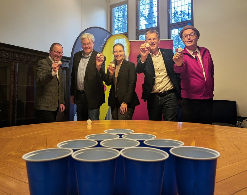 16 Glückslose verzaubern Kinder in 16 Kitas, auch Blomberg dabei