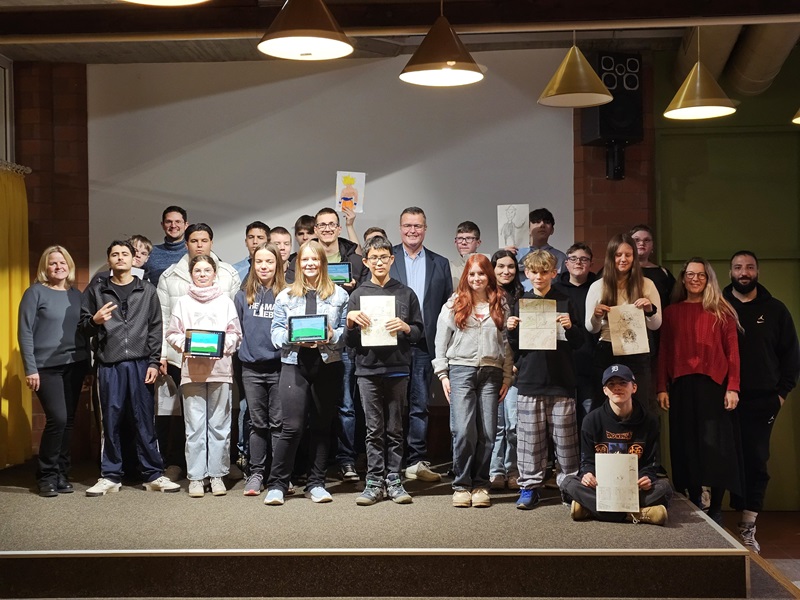 Schülerinnen und Schüler der Gustav-Heinemann Schule in Detmold entwickeln eigene Mangas