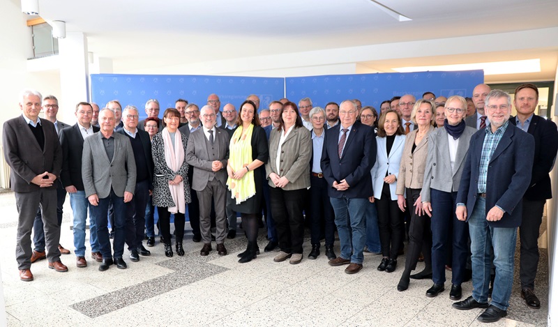 Neuer Regionalrat nimmt Arbeit auf