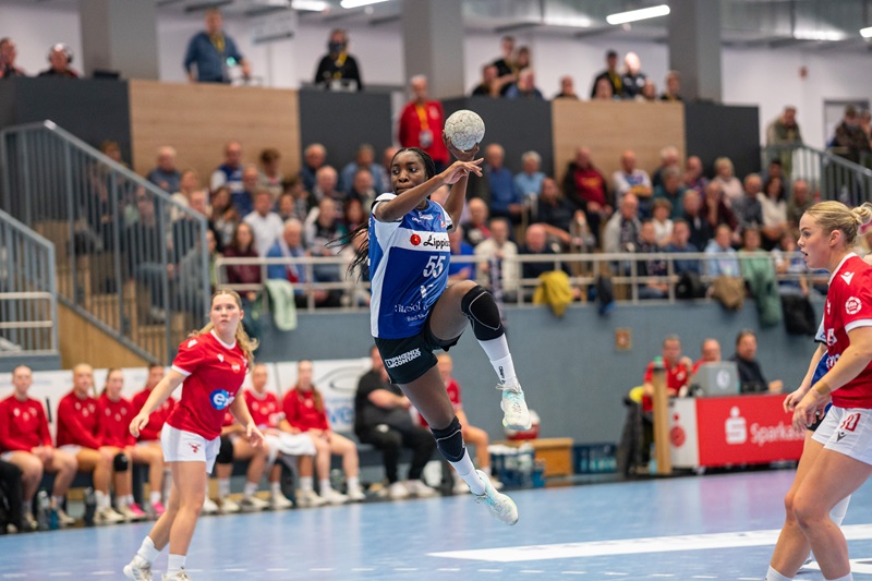 HSG: Farrelle Njinkeu bleibt in Blomberg