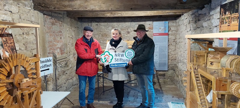 NRW-Stiftung fördert Ölmühle am Schloss Brake