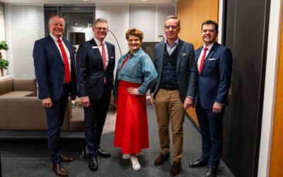 „Konjunktur & Kabarett“ – eine Veranstaltung mit viel Tradition in der Sparkasse