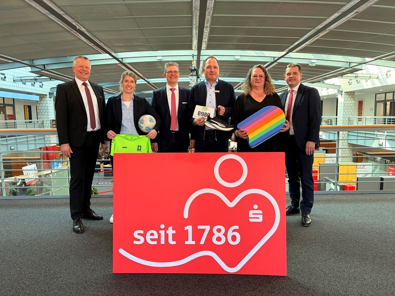 Die Sparkasse Paderborn-Detmold- Höxter feiert Jubiläum!