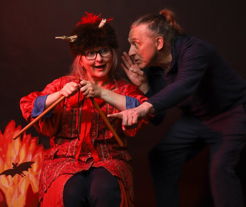 Neu im Vorverkauf: “Der Teufel mit den drei goldenen Haaren”