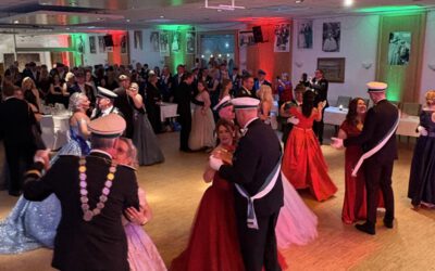 Stimmungsvoller Offiziersball in Blomberg