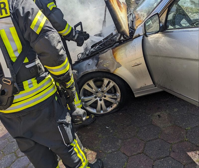 PKW-Brand in Reelkirchen