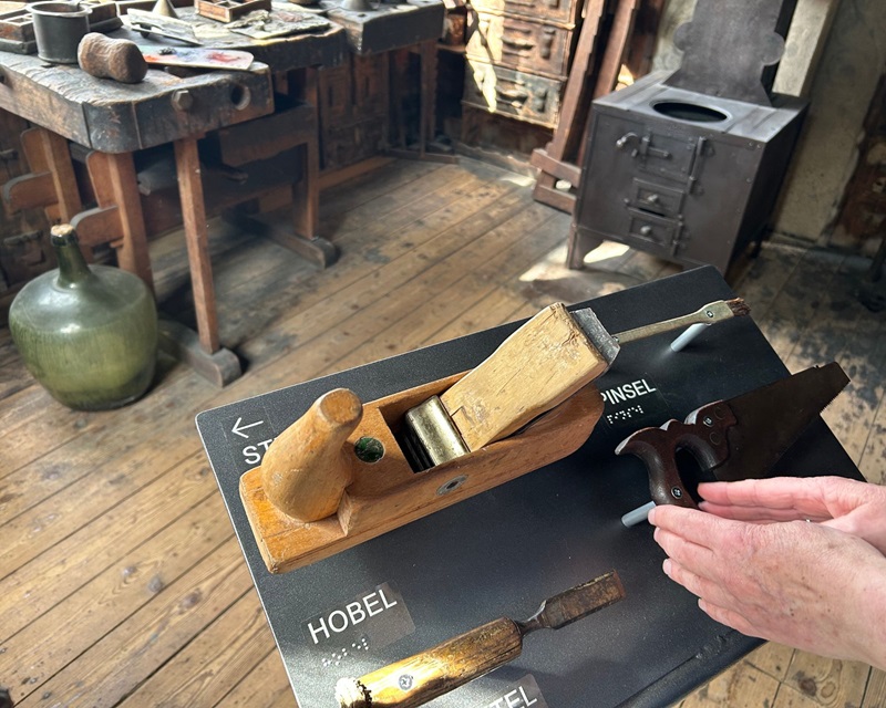 Besuch der Gruppe „Blind Date“ und neues Angebot im Junkerhaus