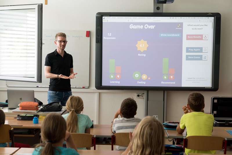 Durchschnittlich besuchen 23,9 Schülerinnen und Schüler eine Grundschulklasse