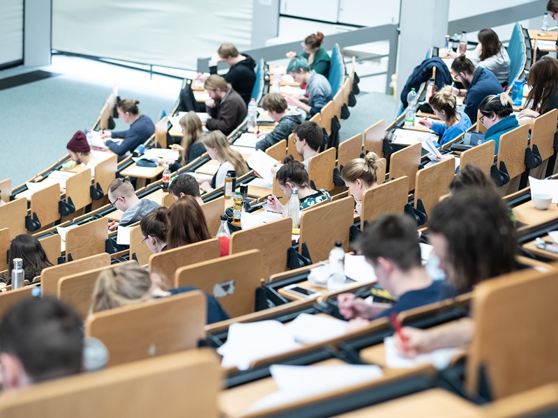 Sehr gute Studienbedingungen bescheinigt