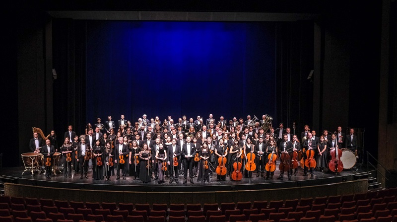 Dirigierklasse arbeitet mit Profi-Orchester