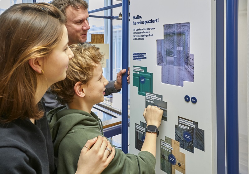 Sonderausstellung “Liebe oder Last?!“