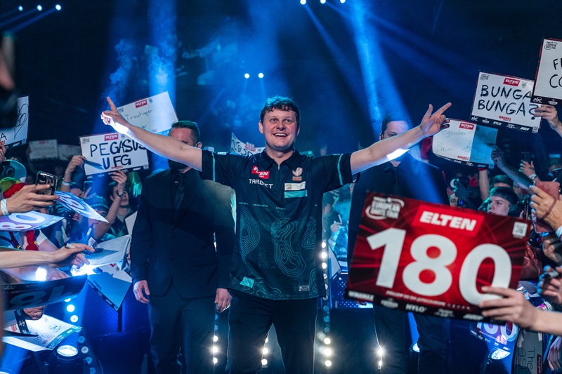 Doets gewinnt bei Players Championship 13 in Hildesheim ersten PDC-Titel