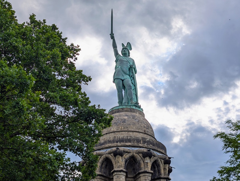 Der Schöpfer vom Hermannsdenkmal