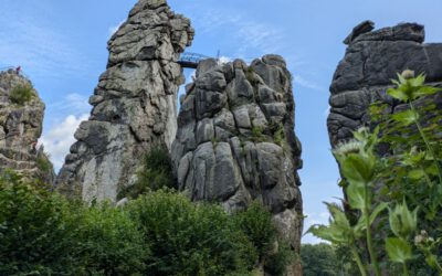 Verhaltensgebote zur Sommersonnenwende an den Externsteinen